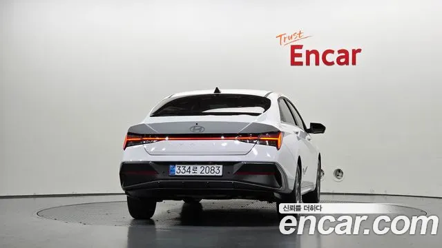 Hyundai Avante — Фото автомобиля 4