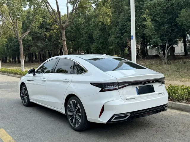 Chery Arrizo 8 — Фото автомобиля 5