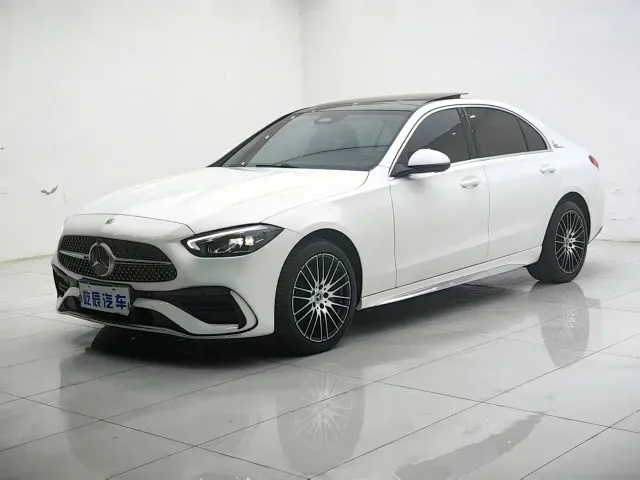 Фотография автомобиля — Mercedes-Benz C-Class