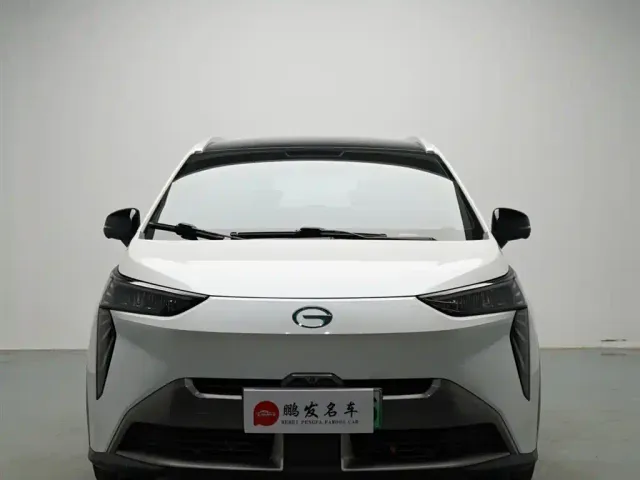 GAC Aion Y — Фото автомобиля 2