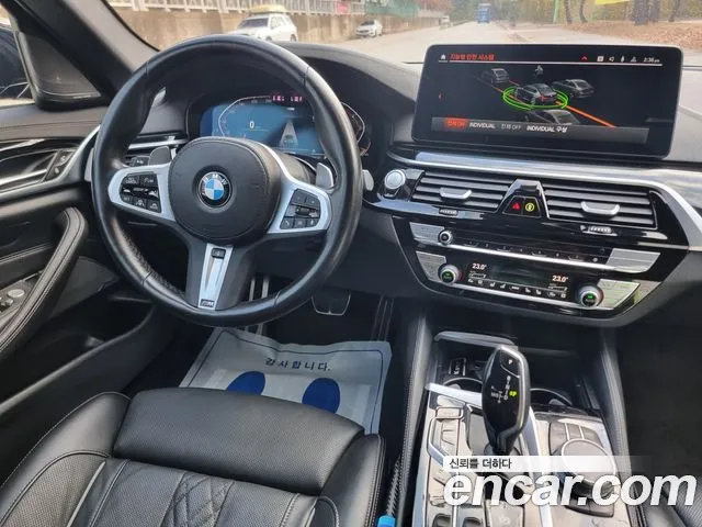 BMW 5-Series 5 серия (G30) 530i xDrive M Sport — Фото автомобиля 11