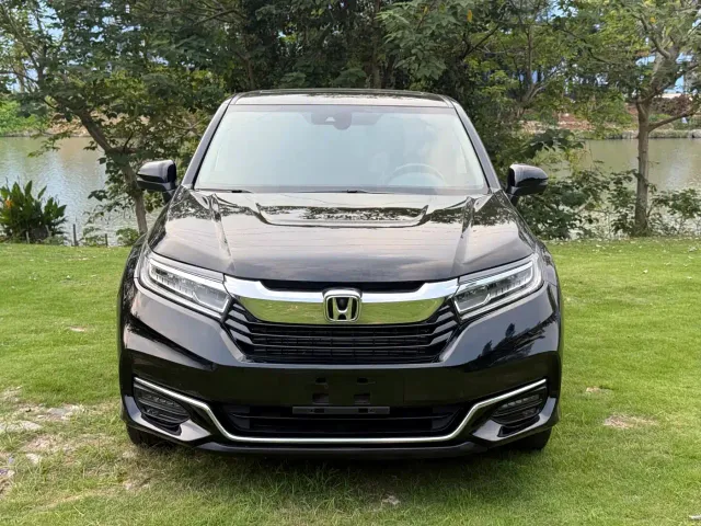 Honda Avancier — Фото автомобиля 2