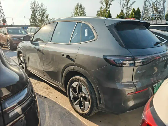 Geely Galaxy E5 — Фото автомобиля 7
