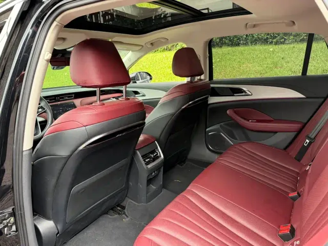 Hongqi H5 — Фото автомобиля 11