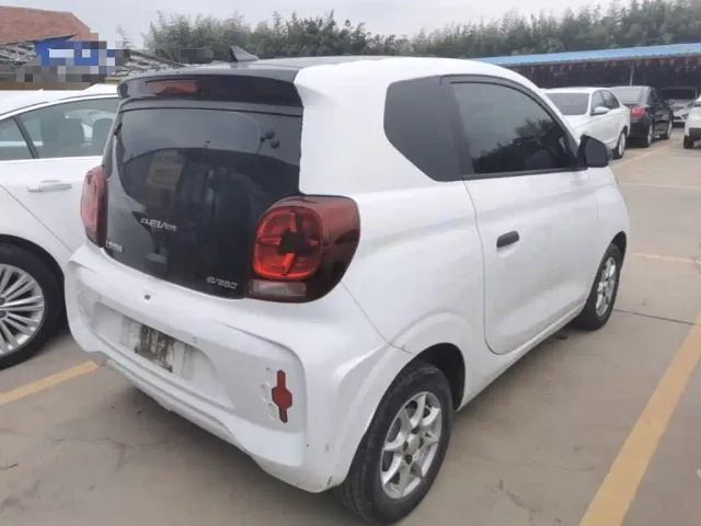 Roewe Clever — Фото автомобиля 6