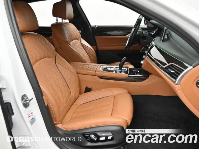 BMW 7-Series — Фото автомобиля 10