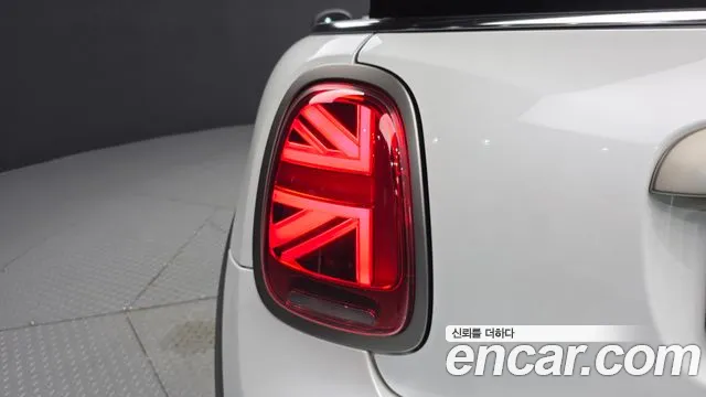 Mini Cooper Convertible — Фото автомобиля 23