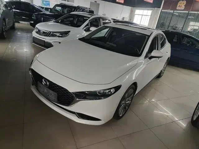 Фотография автомобиля — Mazda Axela