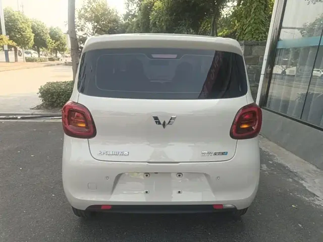 Wuling Hongguang Mini EV — Фото автомобиля 5