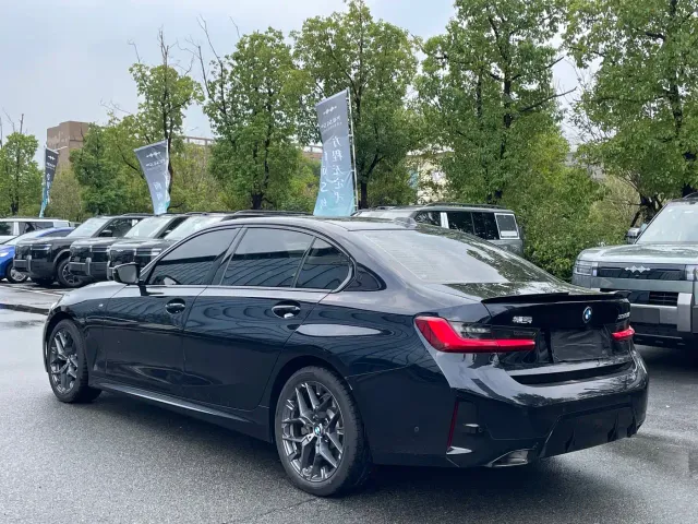 BMW 3 Series — Фото автомобиля 17