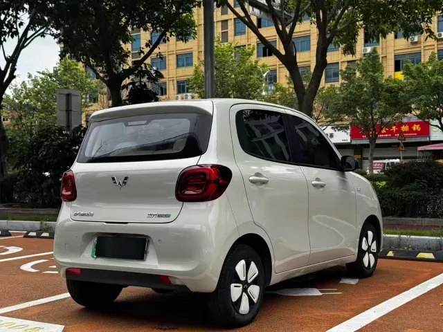 Wuling Hongguang Mini EV — Фото автомобиля 9