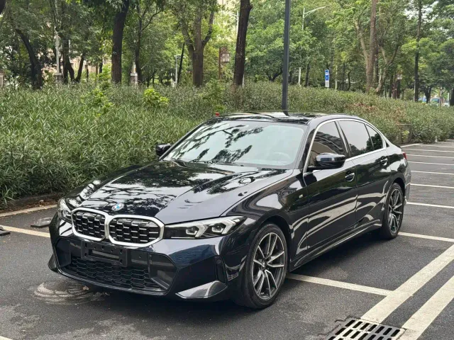 Фотография автомобиля — BMW 3 Series