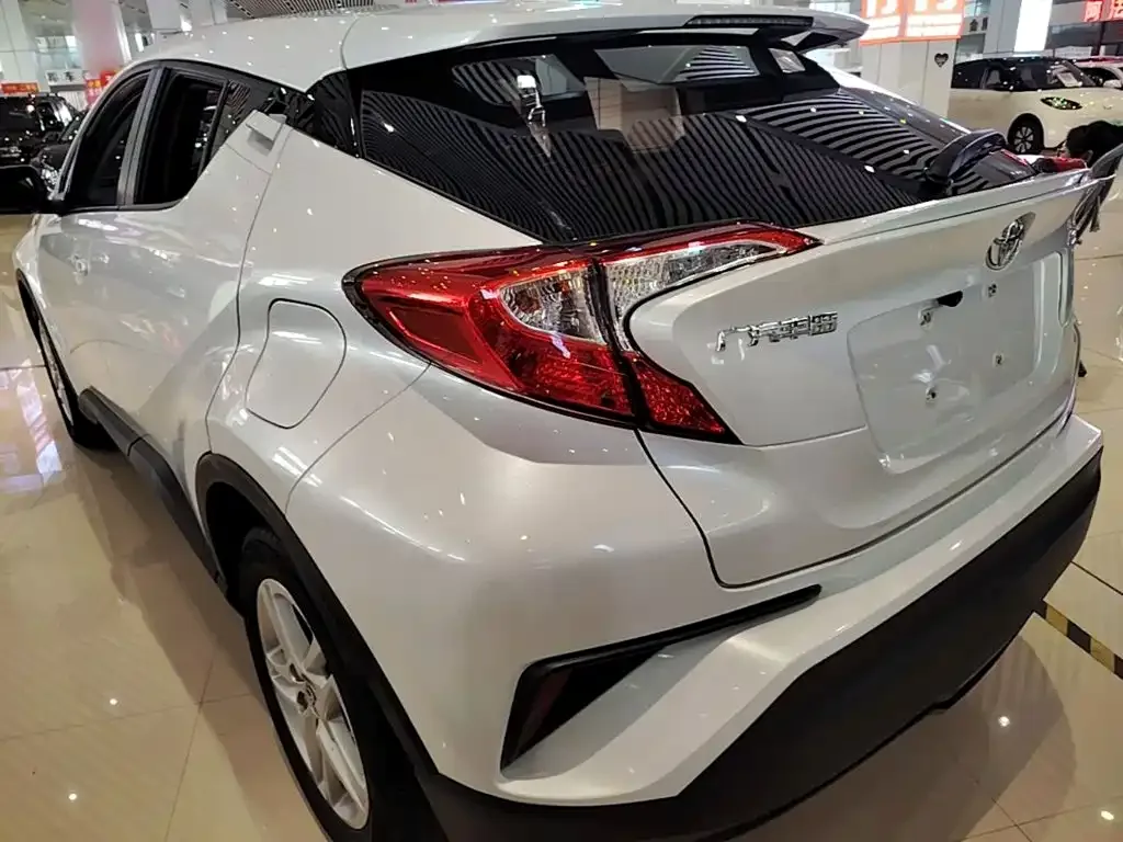 Toyota Toyota C-HR 2021 2.0L Comfort Edition — Фото автомобиля 4
