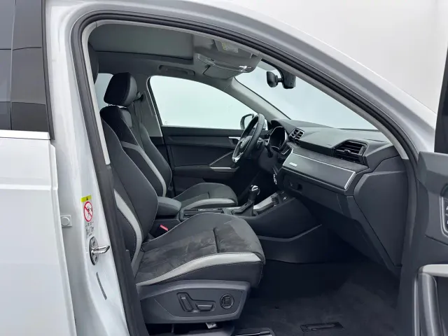 Audi Q3 — Фото автомобиля 12