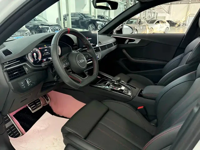 Audi A4L — Фото автомобиля 7