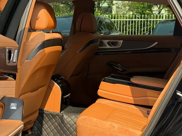 Hongqi H9 — Фото автомобиля 15