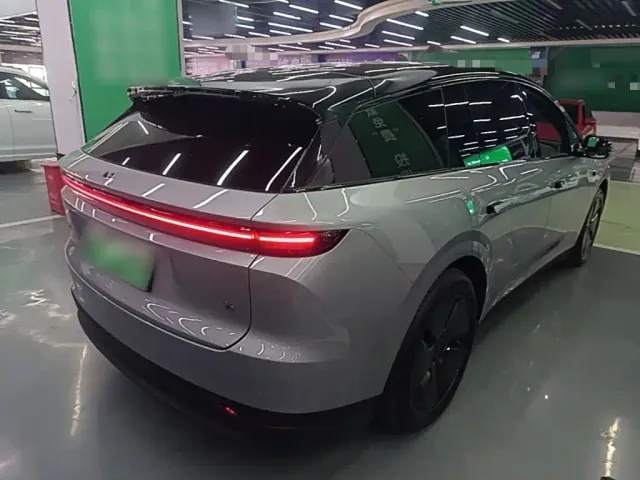 Li Auto i6 — Фото автомобиля 6