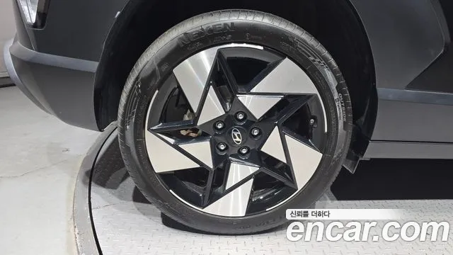 Hyundai Kona SX2 — Фото автомобиля 5