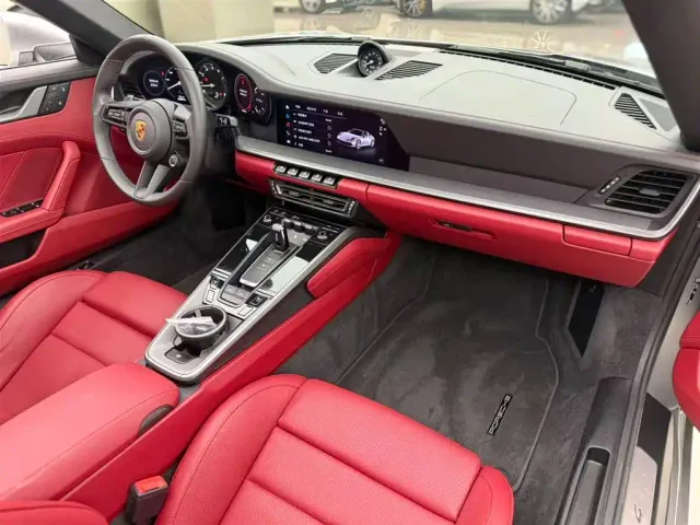 Porsche 911 — Фото автомобиля 10