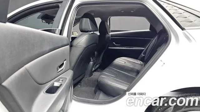 Hyundai Avante CN7 — Фото автомобиля 17