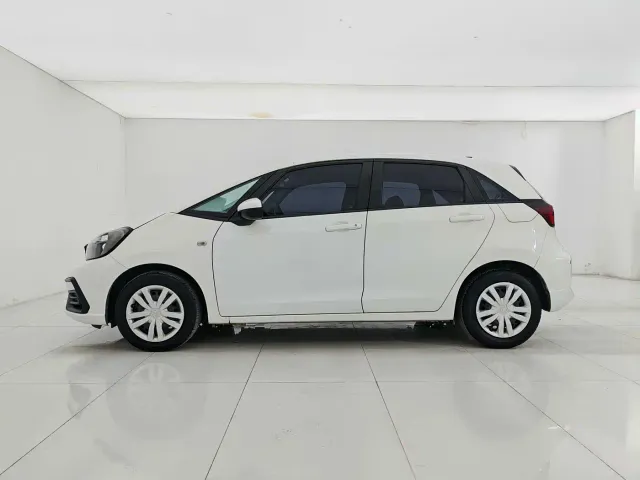 Honda Fit — Фото автомобиля 8