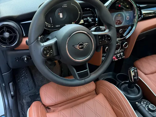 MINI Hatch — Фото автомобиля 14