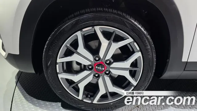 Kia Seltos — Фото автомобиля 5