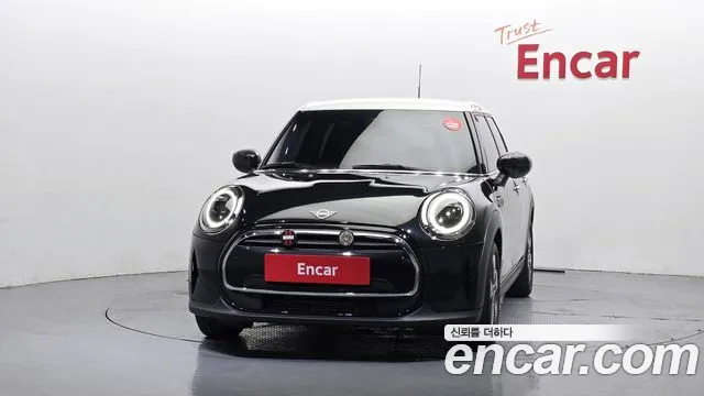 Mini Cooper Cooper 5 дверей Classic — Фото автомобиля 3