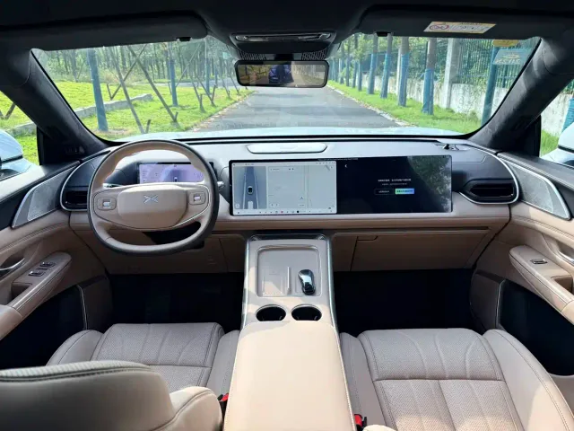 Xpeng G9 — Фото автомобиля 15