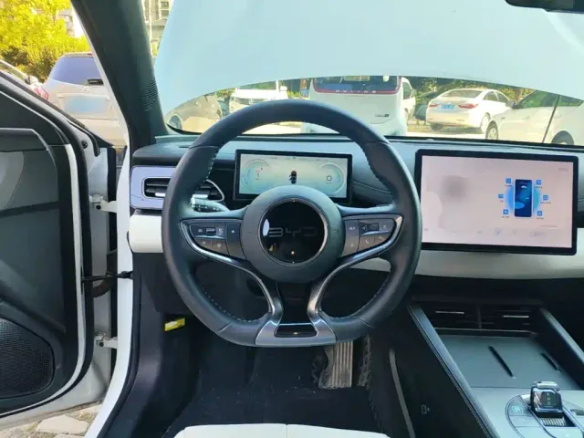 BYD Seal 06 — Фото автомобиля 10