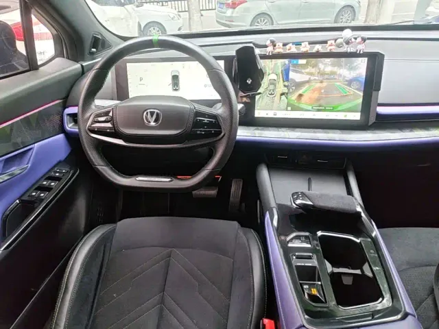 Changan UNI-T — Фото автомобиля 12