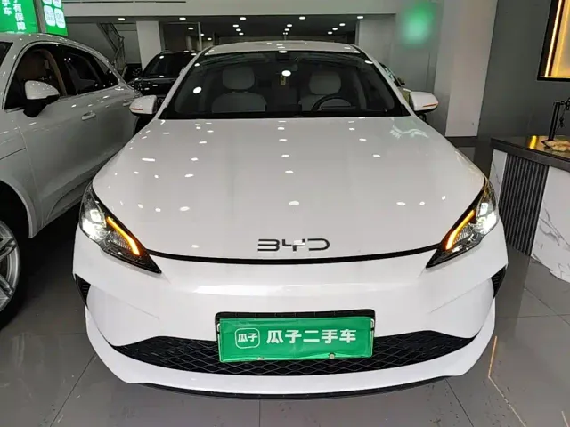 BYD Seal 05 DM-i — Фото автомобиля 2