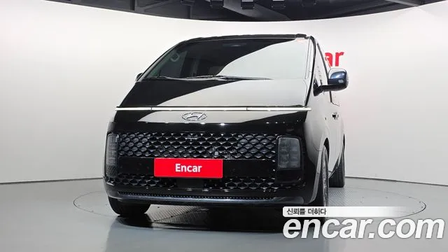 Hyundai Staria Staria 4WD Lounge 9 мест — Фото автомобиля 3
