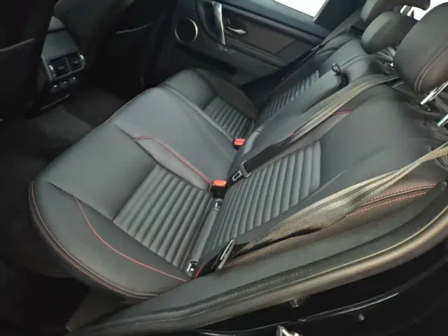 Land Rover Discovery Sport — Фото автомобиля 16