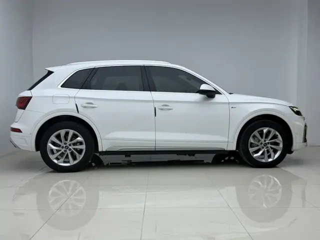 Audi Q5L — Фото автомобиля 13