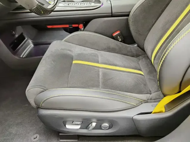 Xiaomi Auto Xiaomi SU7 Ultra 2025 Model Ultra — Фото автомобиля 20