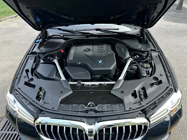 BMW 5 Series — Фото автомобиля 21