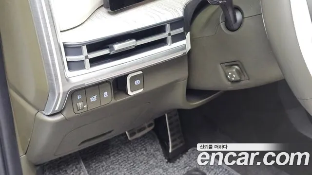 Hyundai Santafe Santa Fe (MX5) Бензин 2.5T 2WD — Фото автомобиля 6