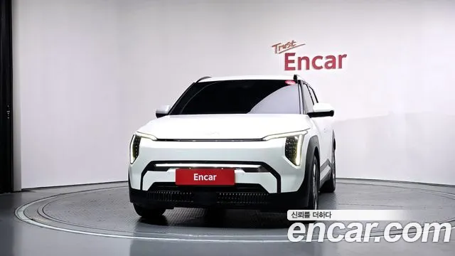Kia EV3 — Фото автомобиля 3