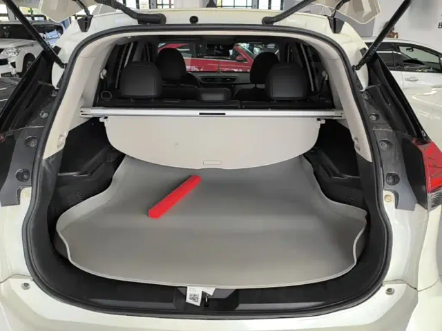 Nissan X-Trail — Фото автомобиля 18
