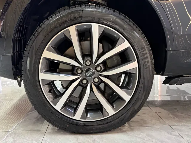 Land Rover Discovery — Фото автомобиля 9