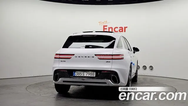 Genesis GV70 2.5T Бензин AWD — Фото автомобиля 4