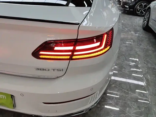 Volkswagen CC — Фото автомобиля 7