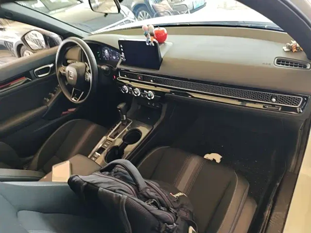 Honda Civic — Фото автомобиля 9