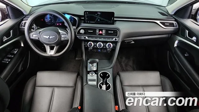Genesis G70 New — Фото автомобиля 10