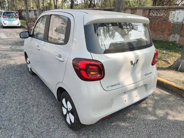 Wuling Hongguang Mini EV — Фото автомобиля 4