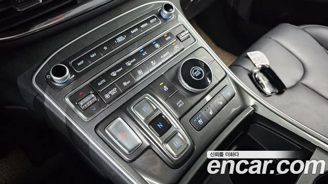 Hyundai Santafe — Фото автомобиля 8