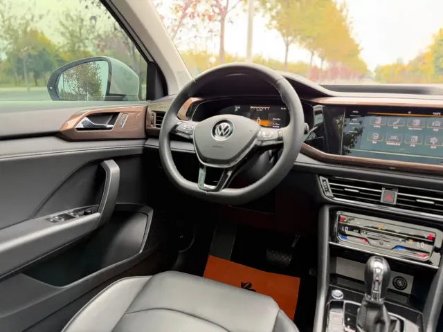 Volkswagen Tharu — Фото автомобиля 12