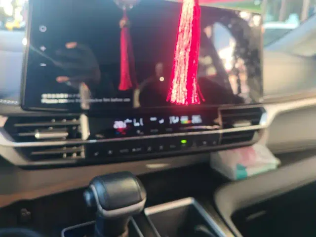 Toyota Granvia — Фото автомобиля 13