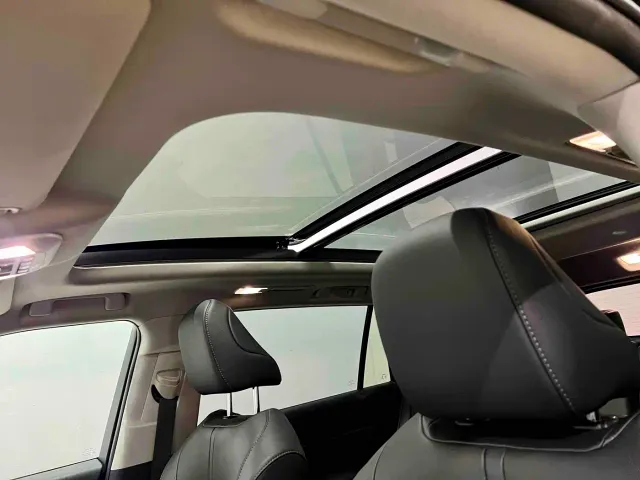 Toyota Highlander — Фото автомобиля 15